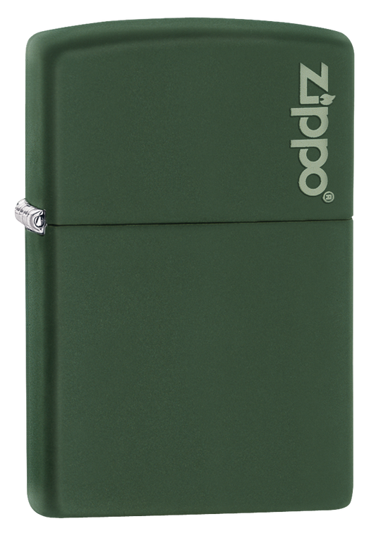 Briquet Zippo vue de trois quarts du briquet tempête Zippo Green matte avec logo