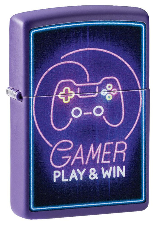 Vue de face 3/4 briquet Zippo violet avec manette et lettrage Play & Win